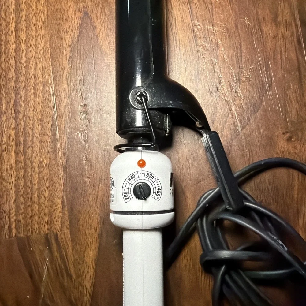HOT TOOLS Pro Artist Nano Ceramic Curling Iron Wand Shiny Hair 1